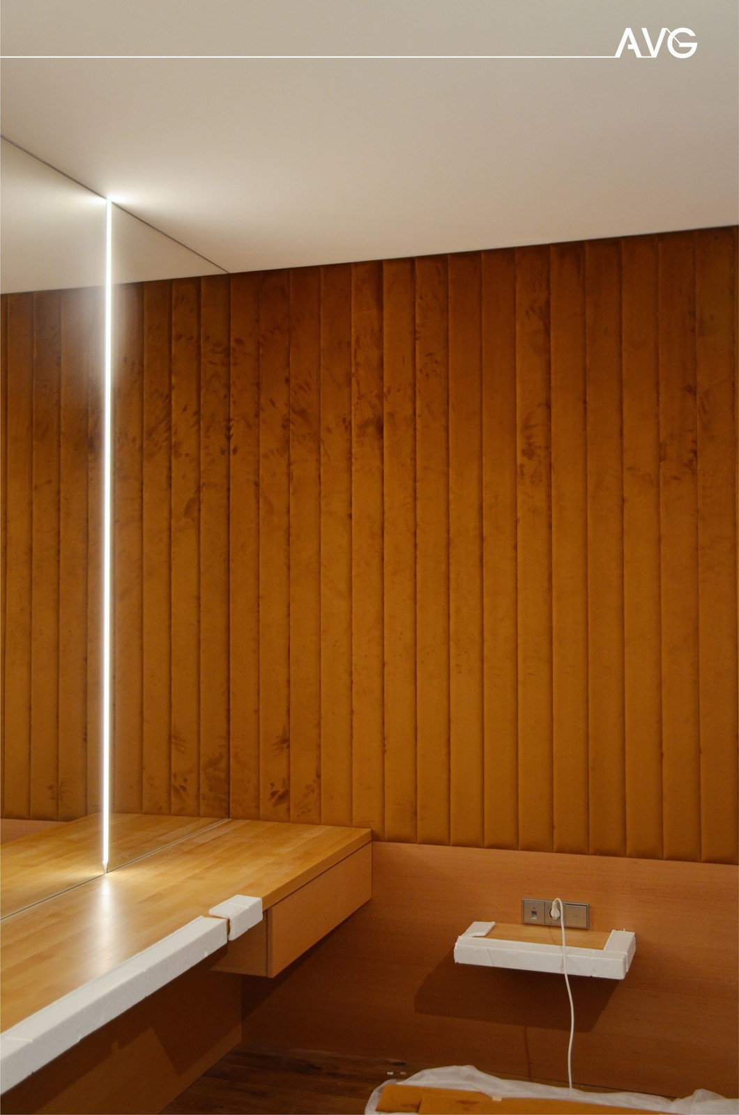 Мягкие стеновые панели в спальне.