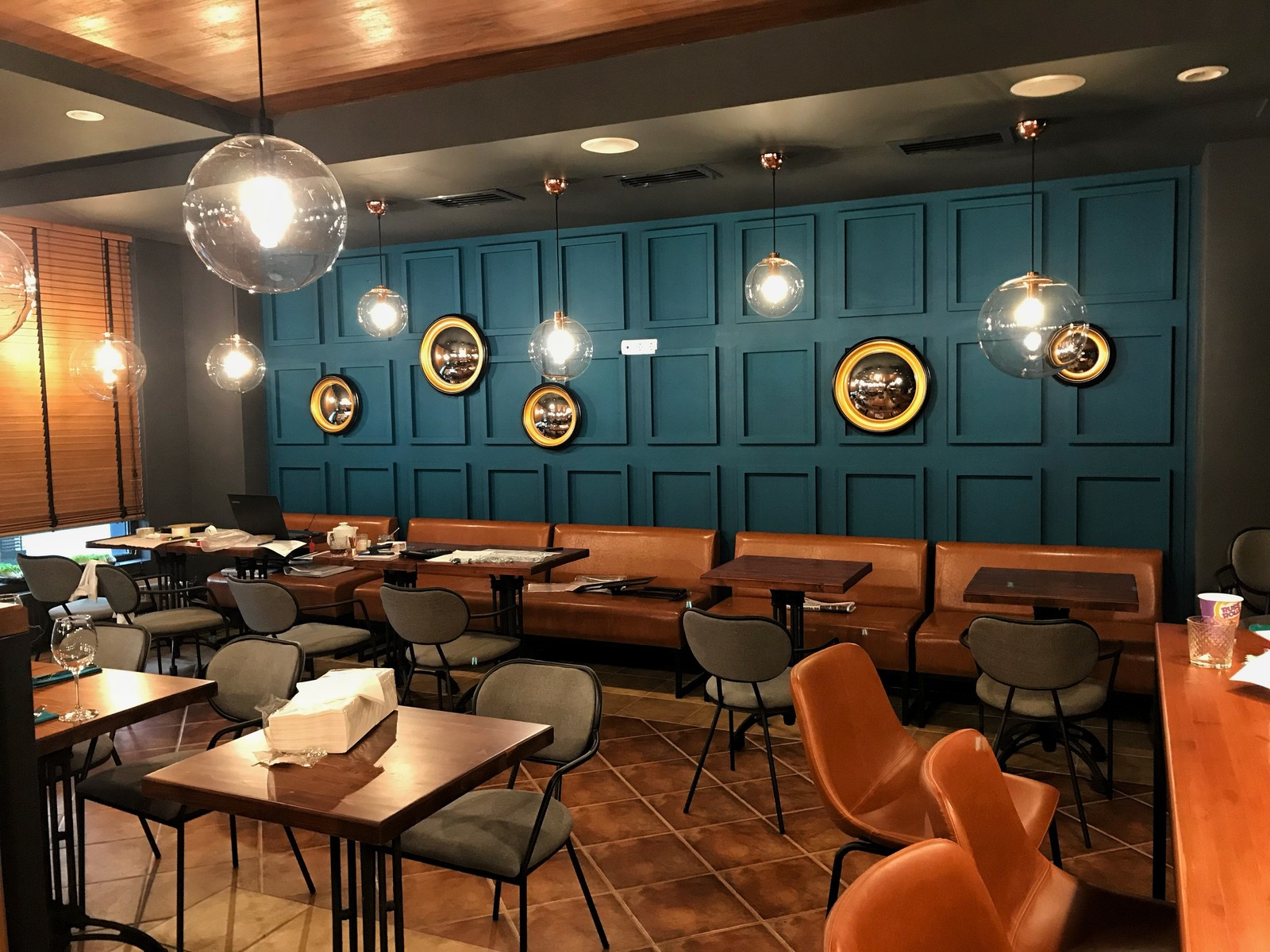 Сферическое зеркало для интерьера