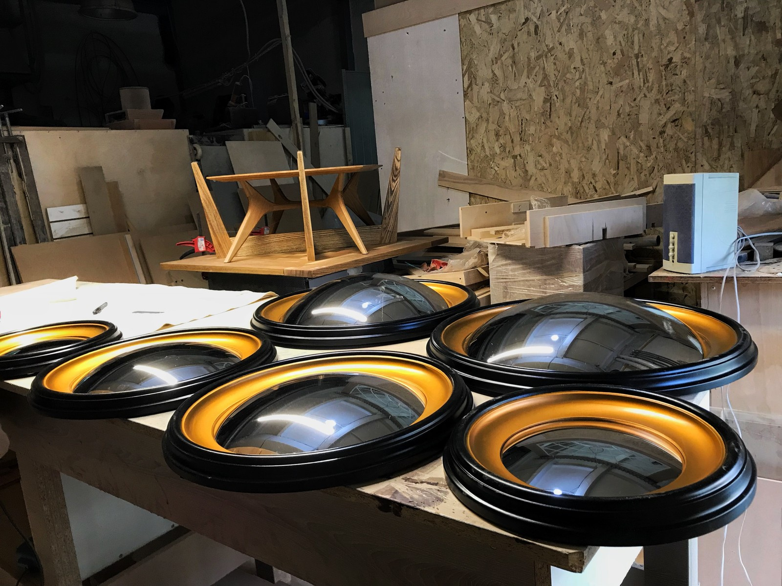 Обложка проекта: Сферическое зеркало для интерьера