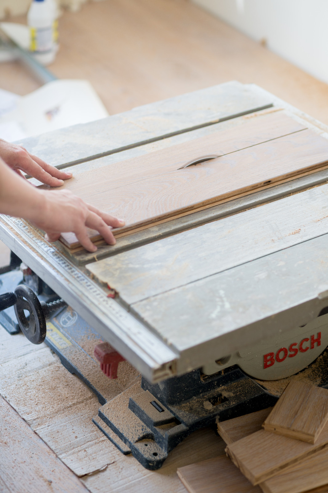 Укладка паркета на Композиторов, 12.