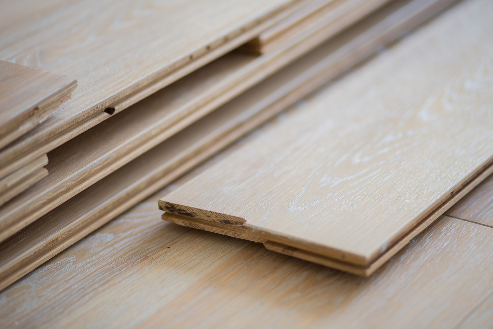 Укладка паркета на Композиторов, 12.