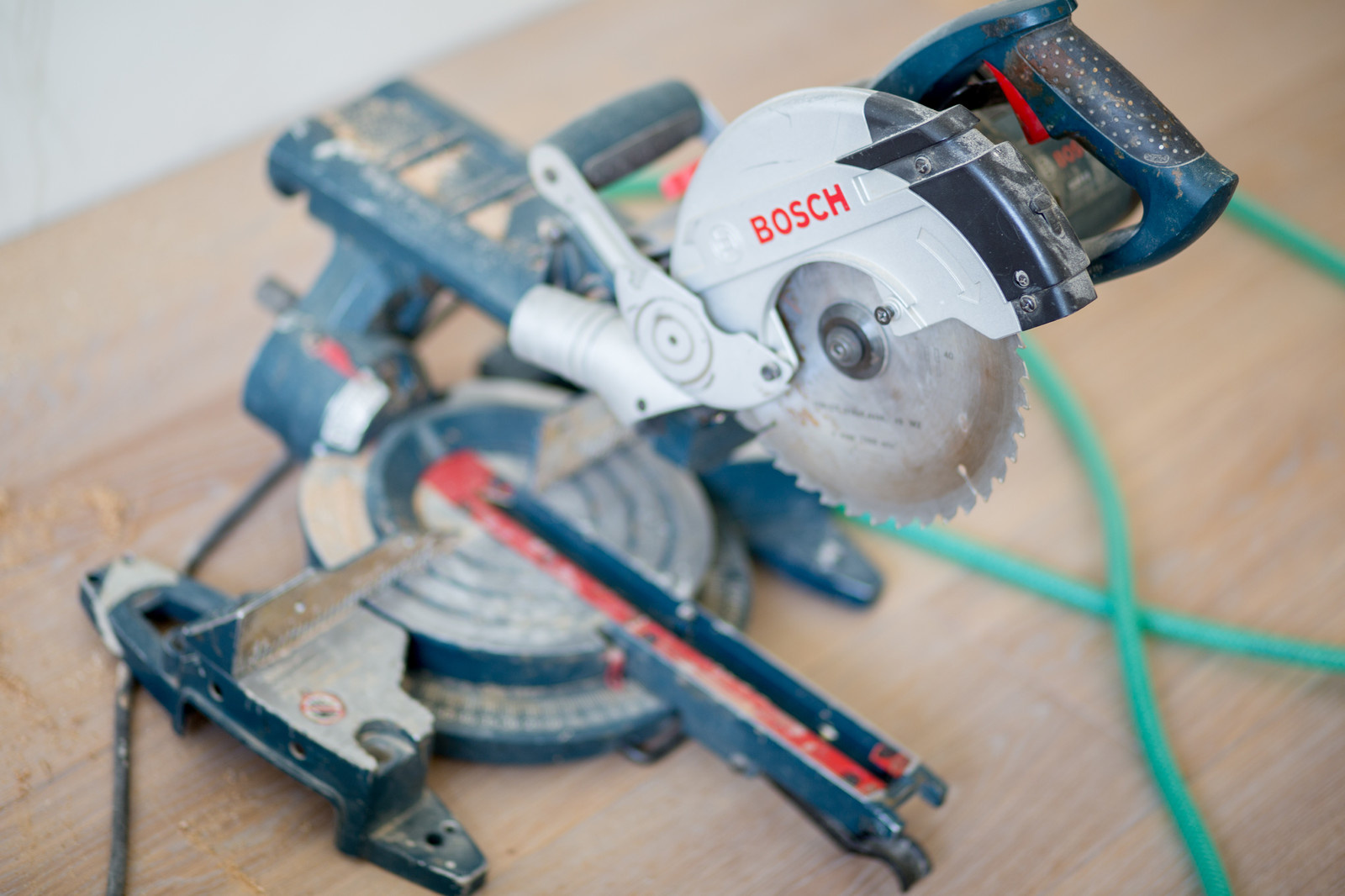 Укладка паркета на Композиторов, 12.