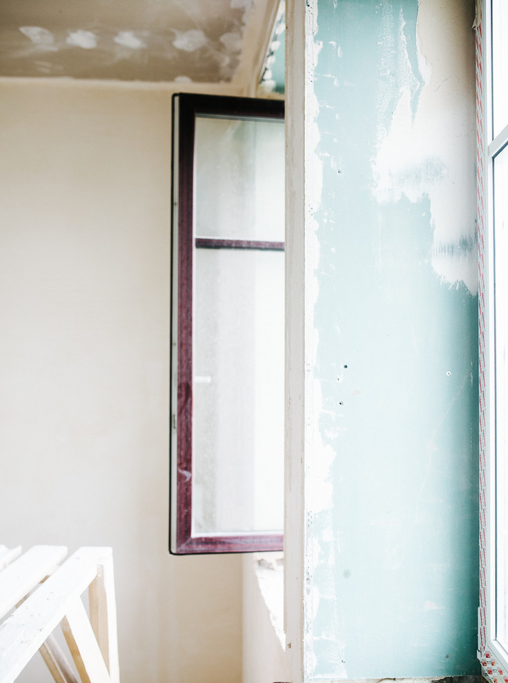 Начало ремонта, реализация объекта в Коломягах.