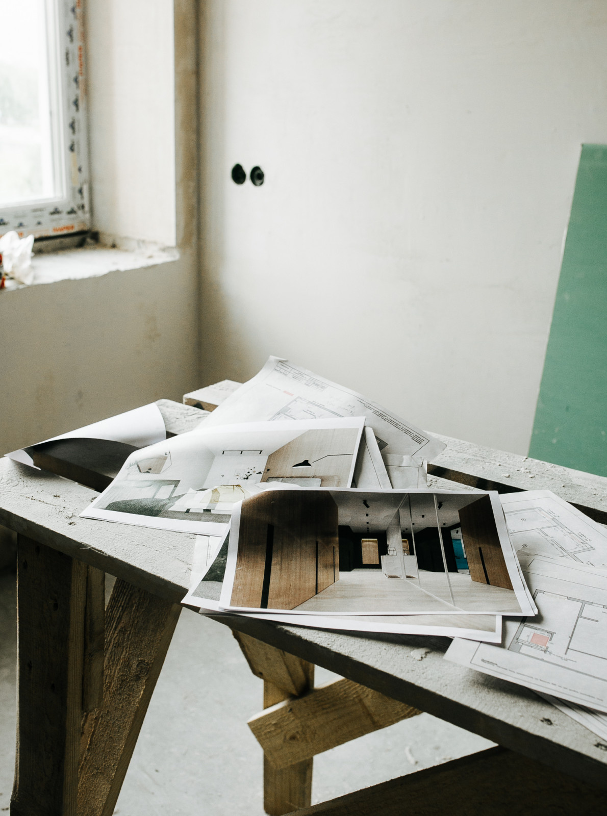 Начало ремонта, реализация объекта в Коломягах.