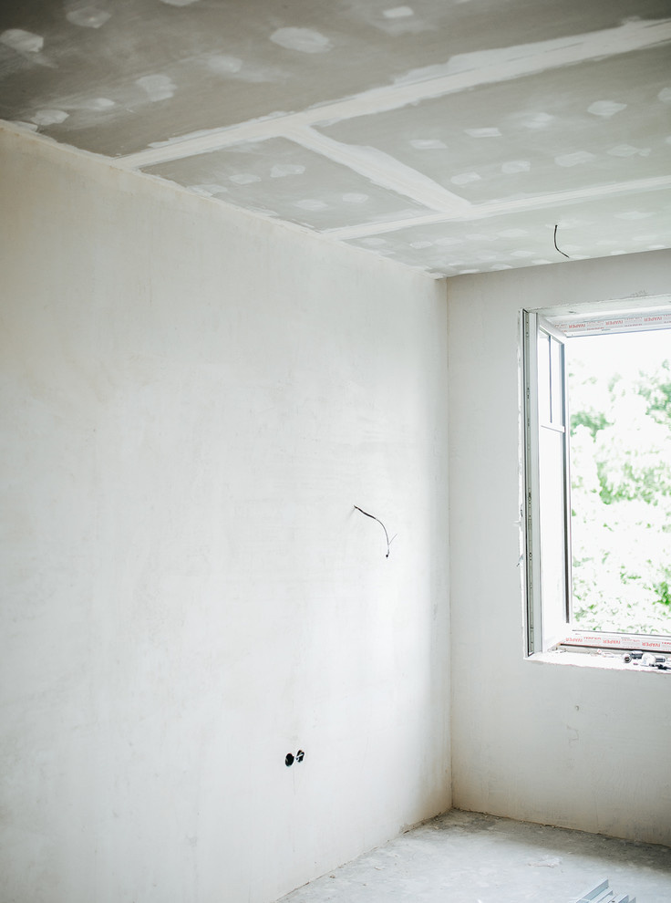 Начало ремонта, реализация объекта в Коломягах.