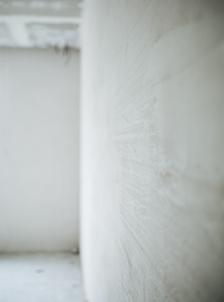 Начало ремонта, реализация объекта в Коломягах.