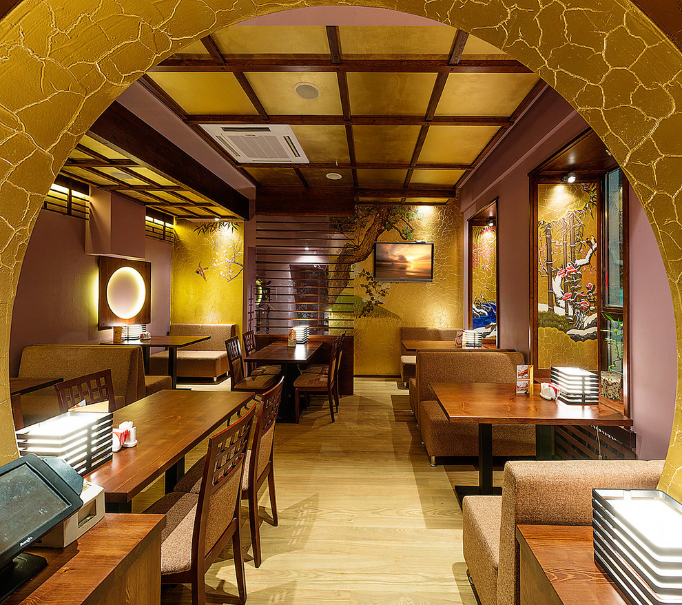 Реклама ресторана 2