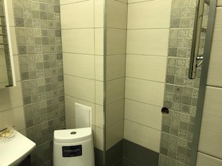 Плитка , санузел.