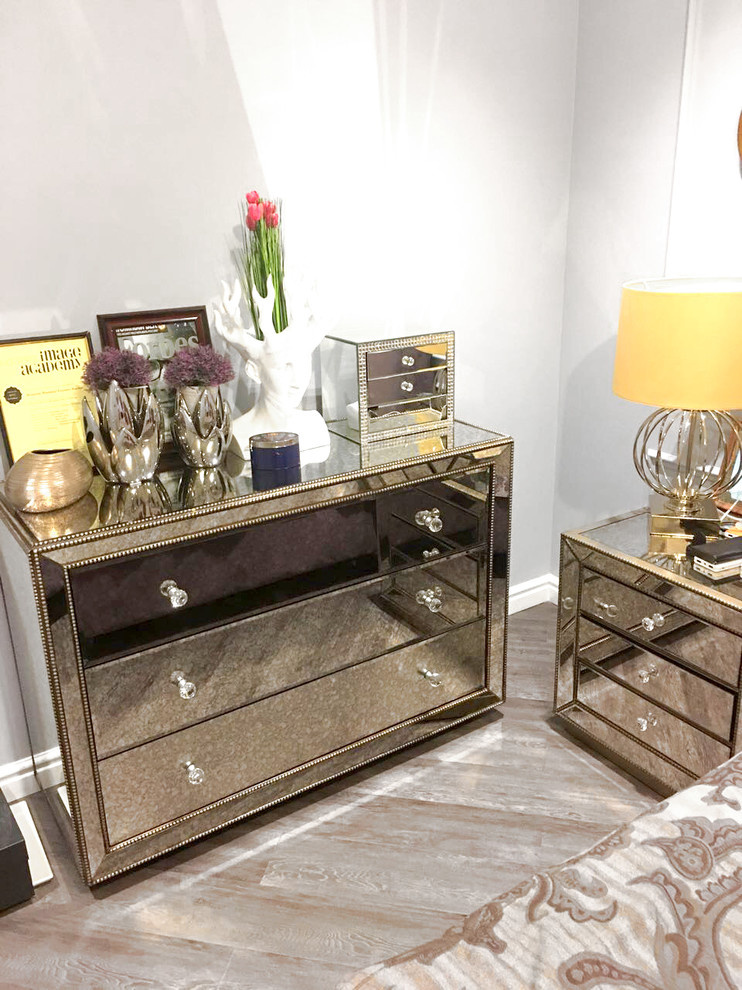 Зеркальный комод Hugo (производство в Москве)