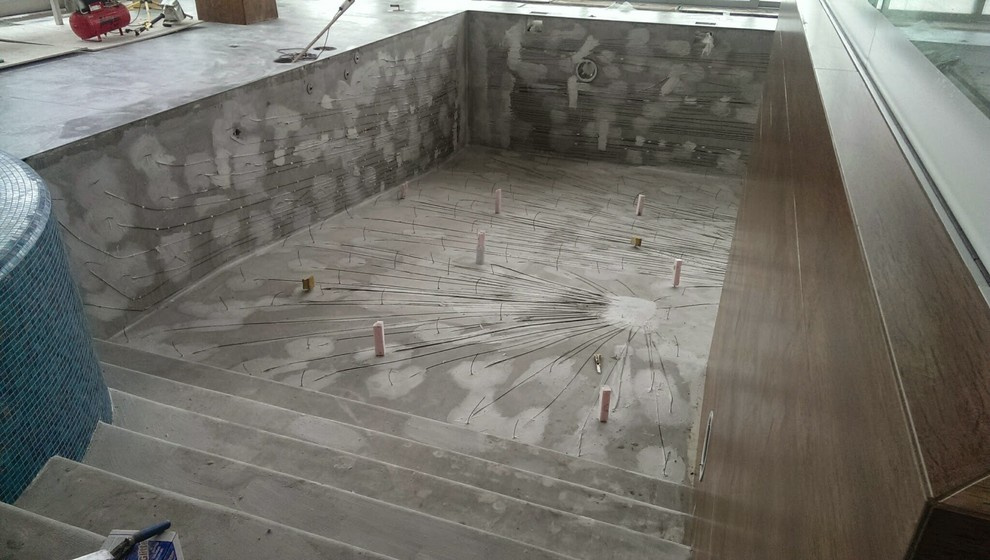 Звездное дно и стены в бассейне 300 точек