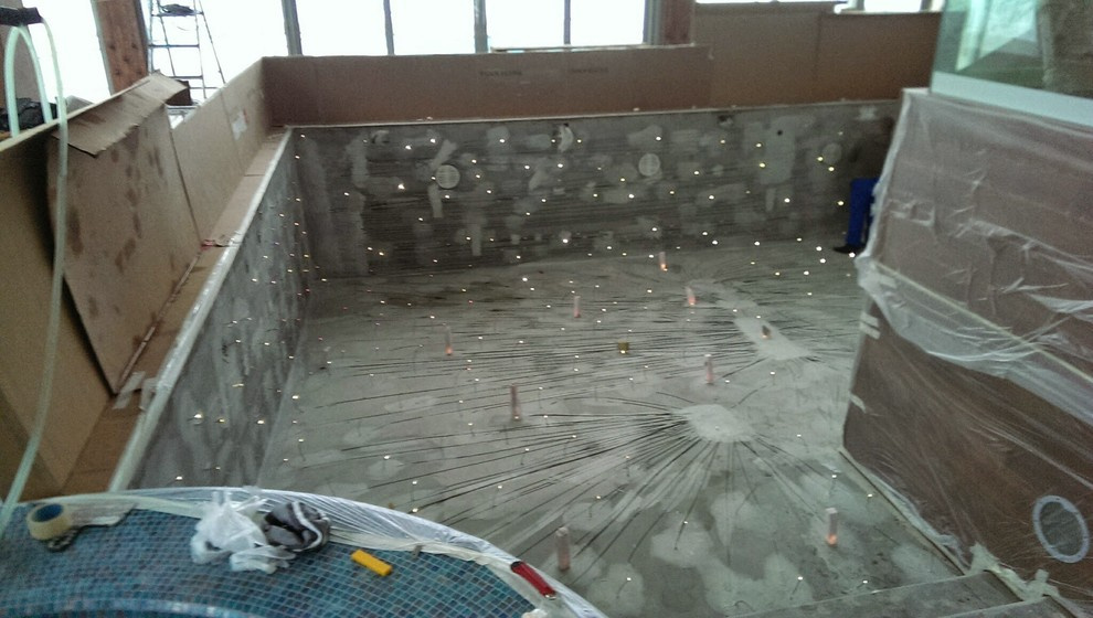 Звездное дно и стены в бассейне 300 точек