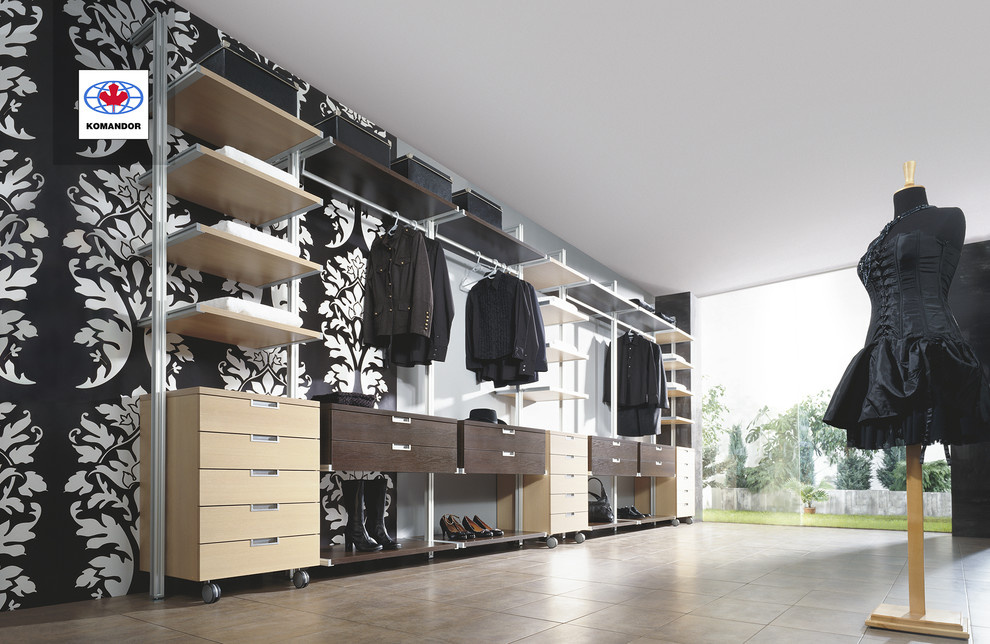Гардеробные системы KOMANDOR  с 30-летней гарантией