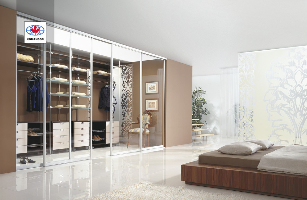 Обложка проекта: Гардеробные системы KOMANDOR  с 30-летней гарантией