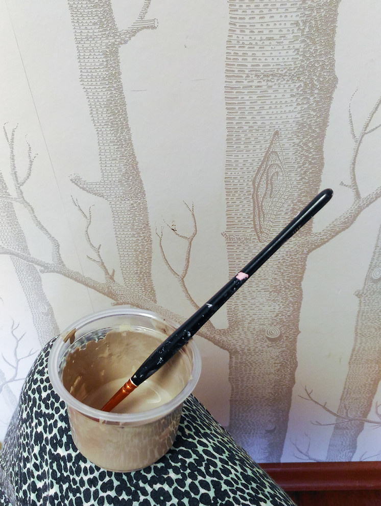 Роспись по бумажным обоям