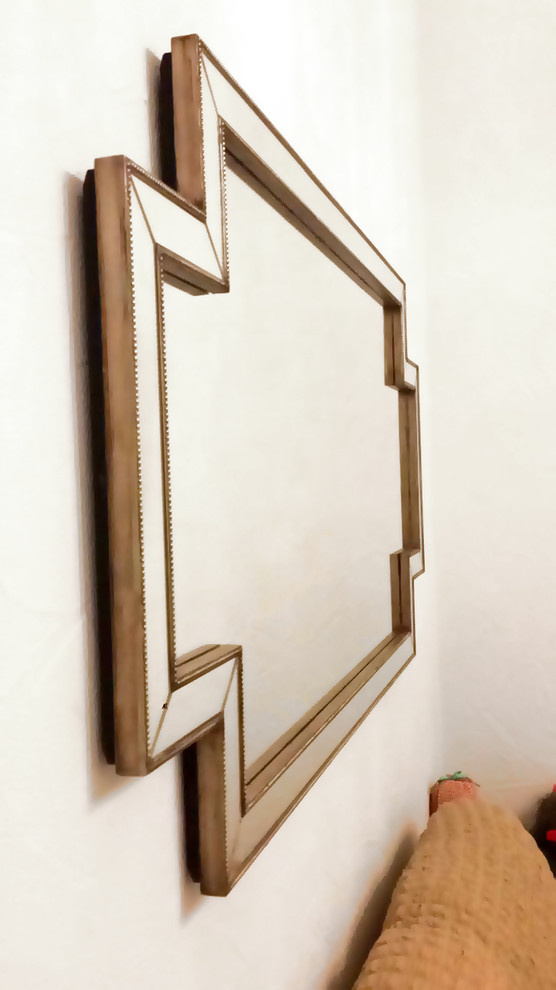 Настенное зеркало BountyHome