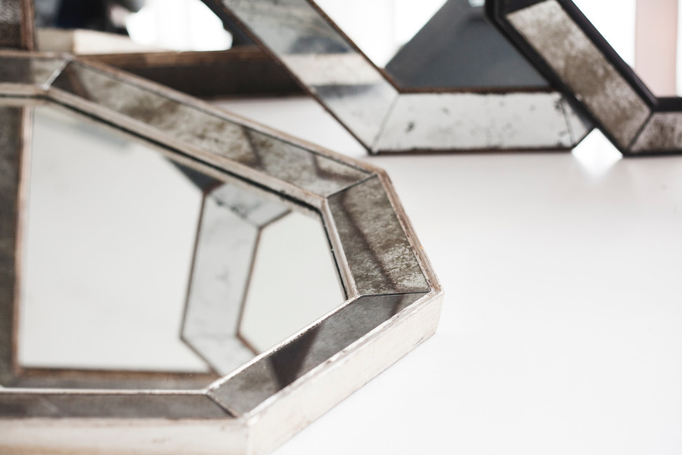 Настенное зеркало BountyHome