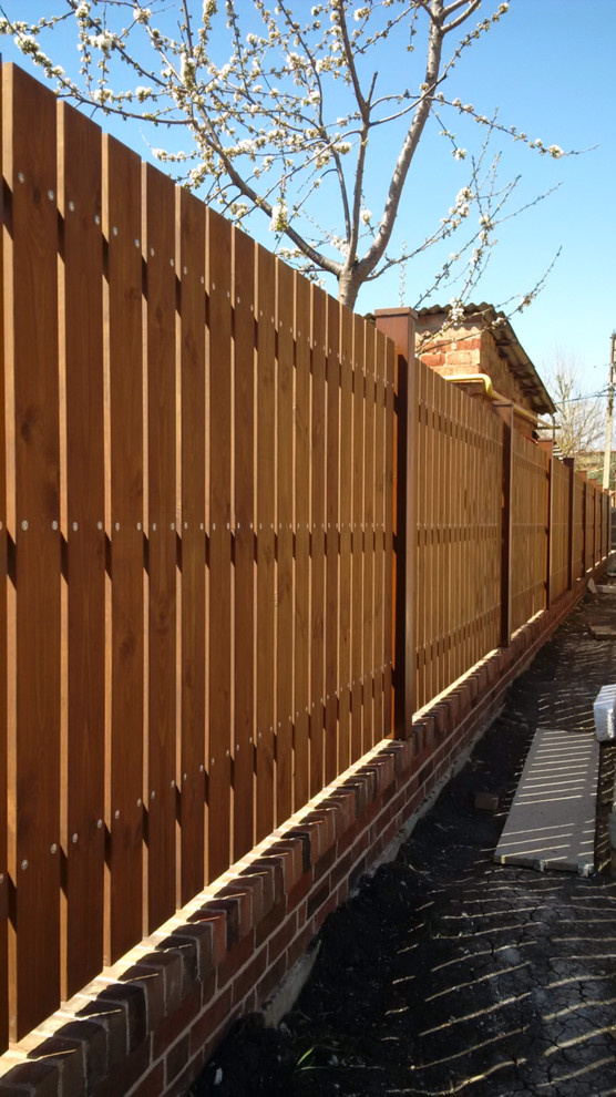 Обложка проекта: забор