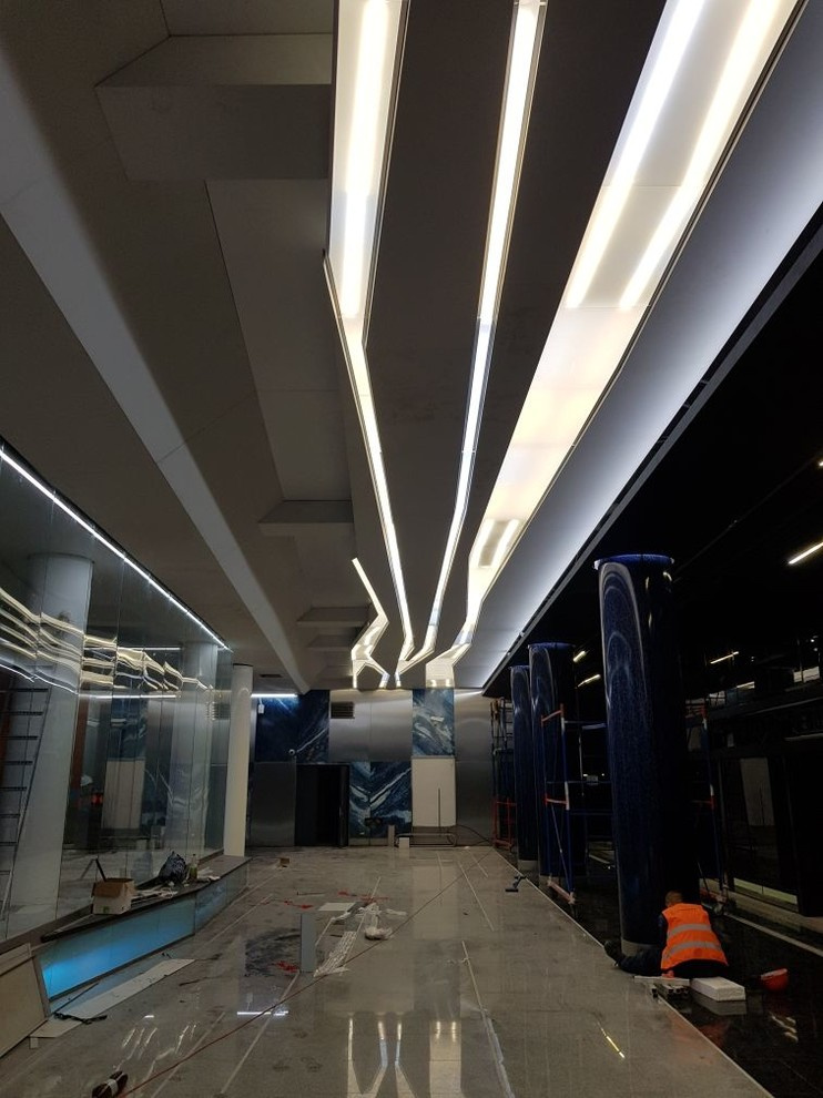 Метро Новокрестовская