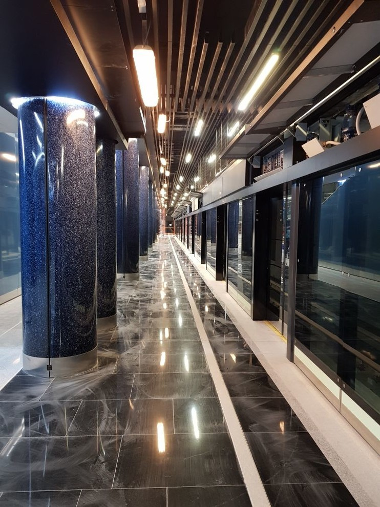 Метро Новокрестовская