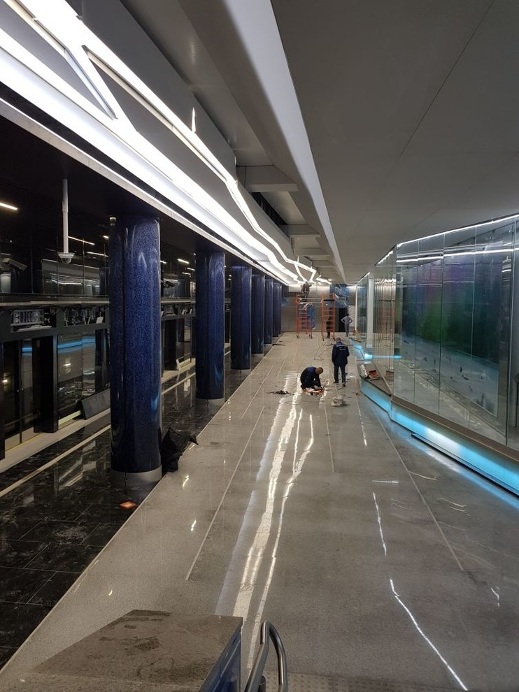 Метро Новокрестовская