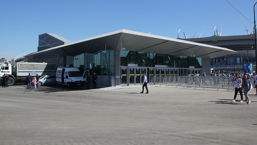 Метро Новокрестовская