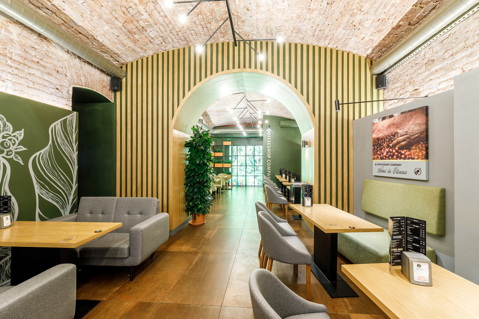 Ремонт и отделка Coffeshop Company на Маяковской