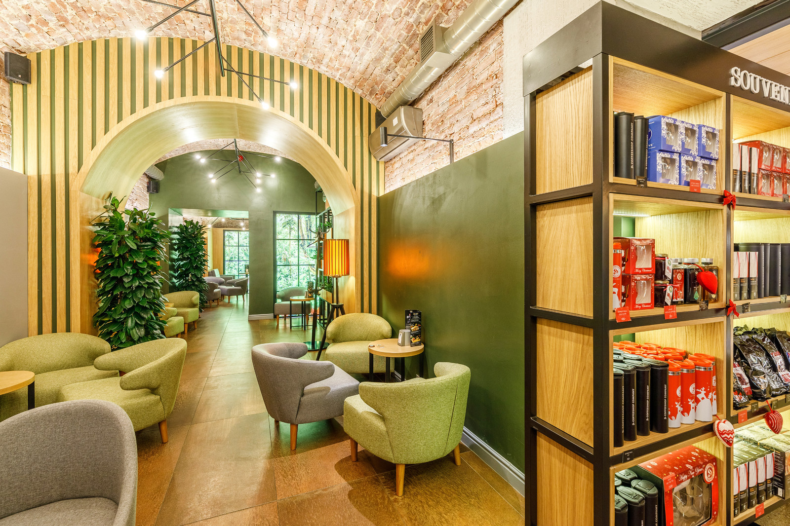 Ремонт и отделка Coffeshop Company на Маяковской