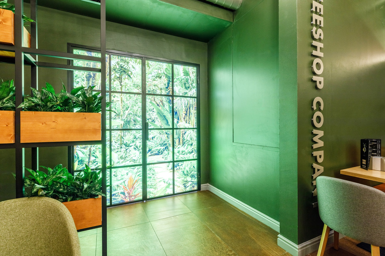 Ремонт и отделка Coffeshop Company на Маяковской