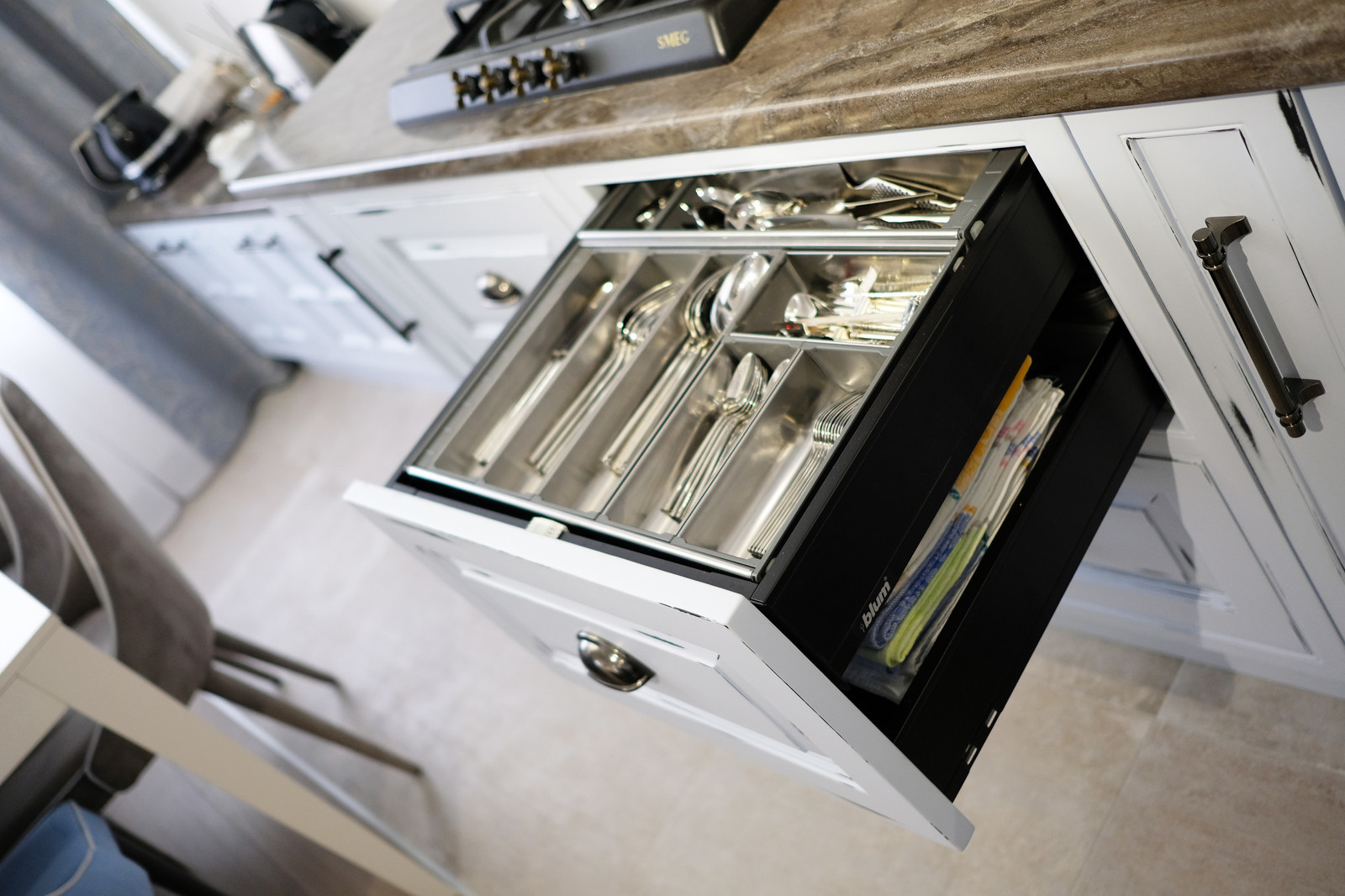 Ты одна на белом свете. Кухня в центре Нижнего Новгорода.