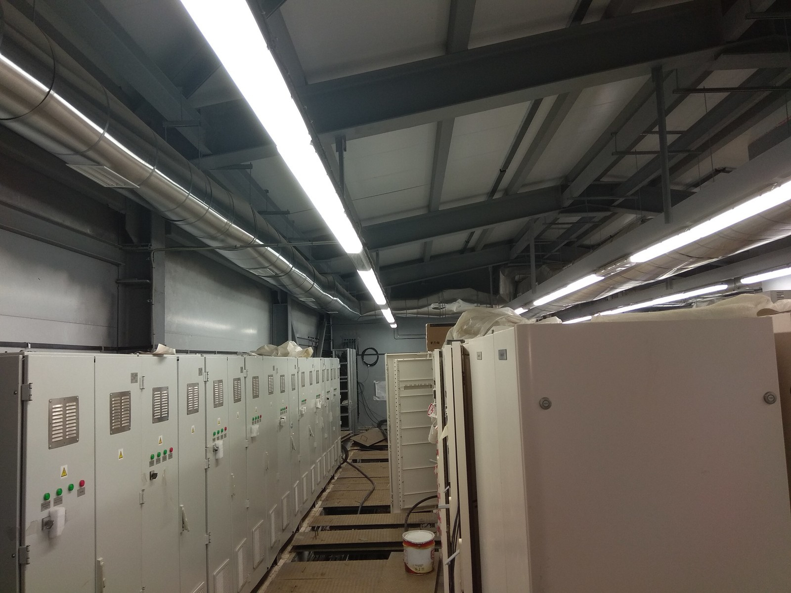 Аэропорт Шереметьево, терминал А, топливно-заправочный комплекс.