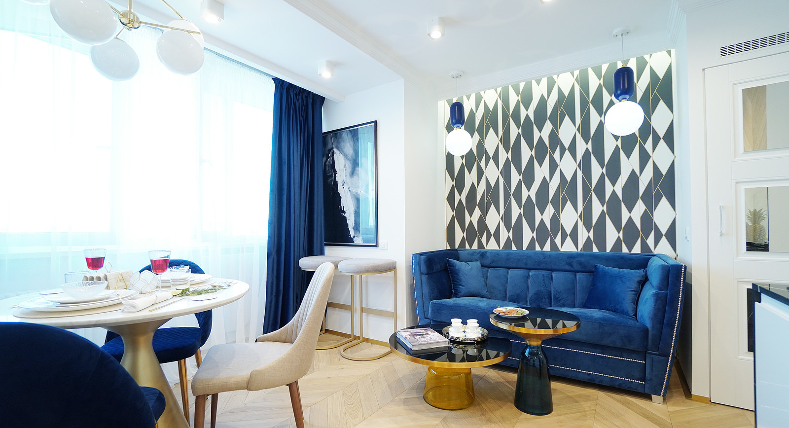 С ВИДОМ НА КРЕМЛЬ