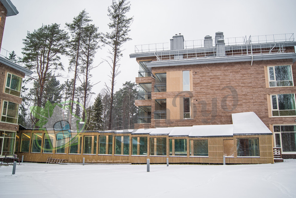 Обложка проекта: Теплый переход между корпусами