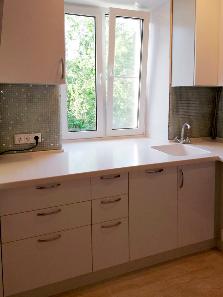 Маленькая кухня.