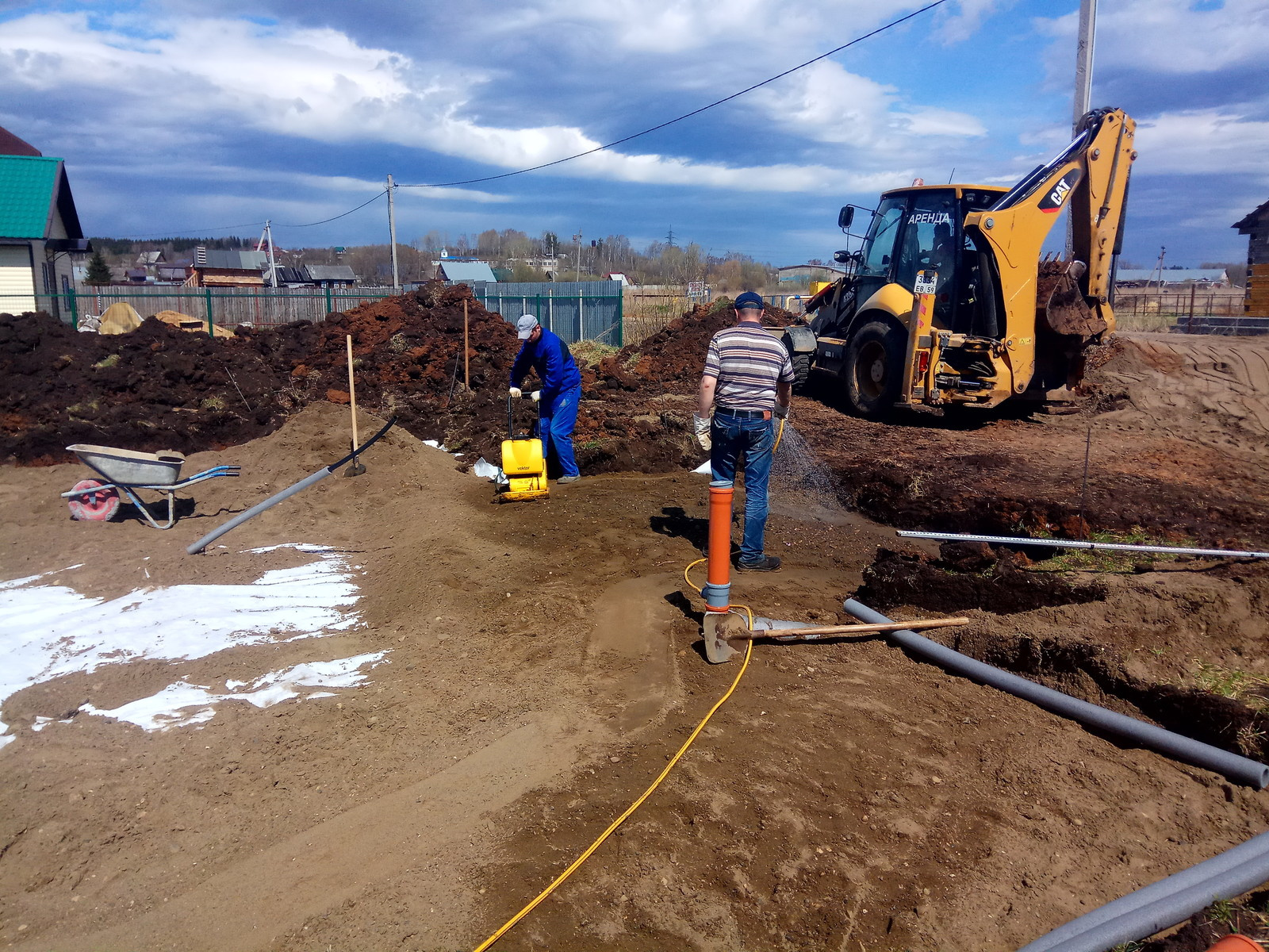 Строительство дома из газоблока на монолитной плите