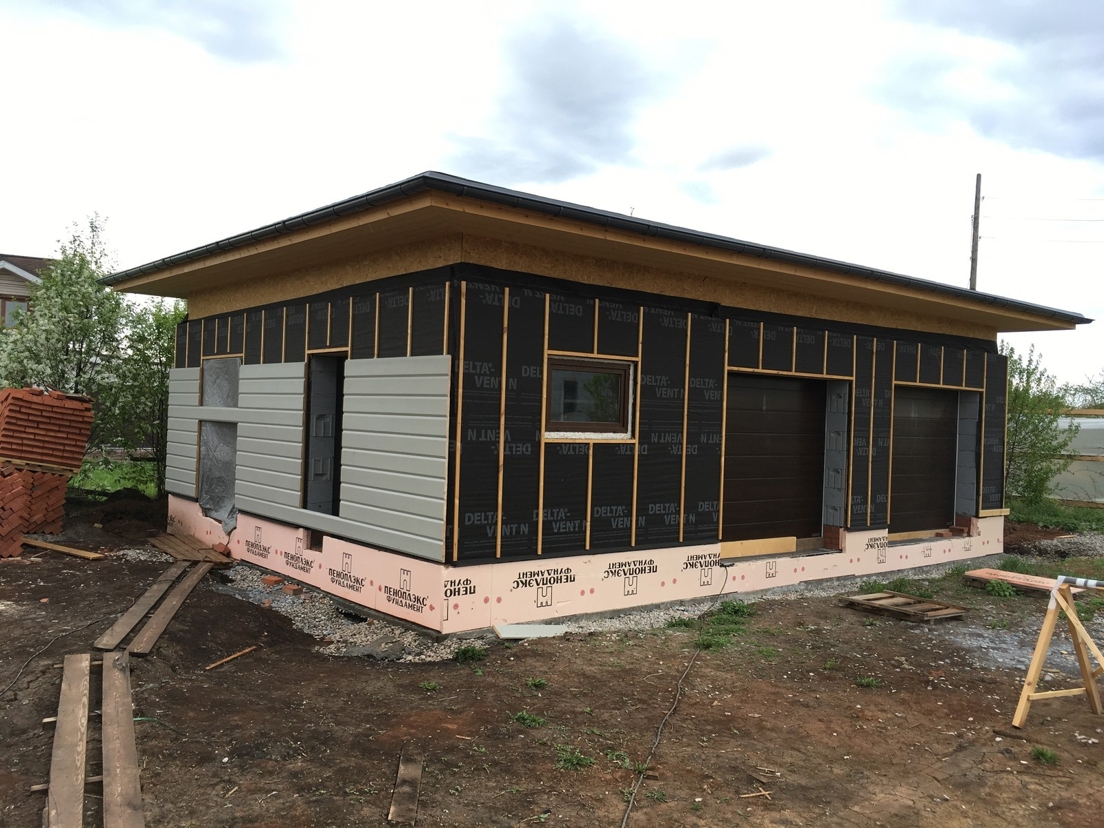 Строительство Гаража на 2 автомобиля.