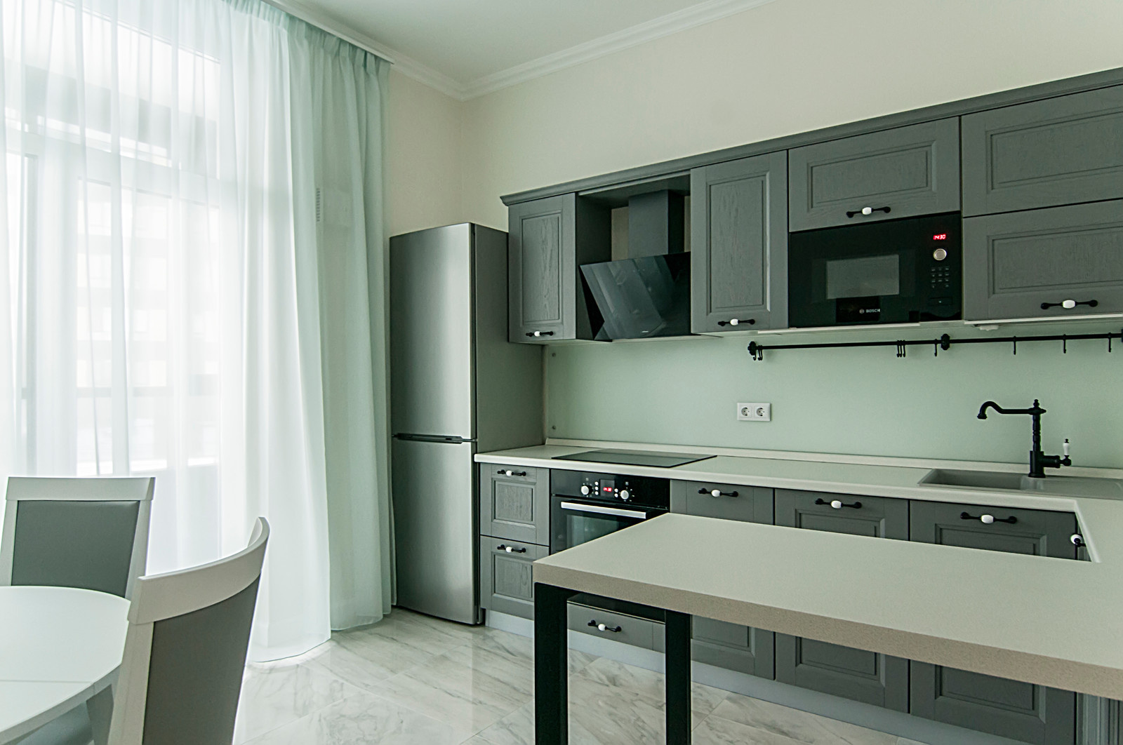 Квартира под аренду на Октябрьской набережной