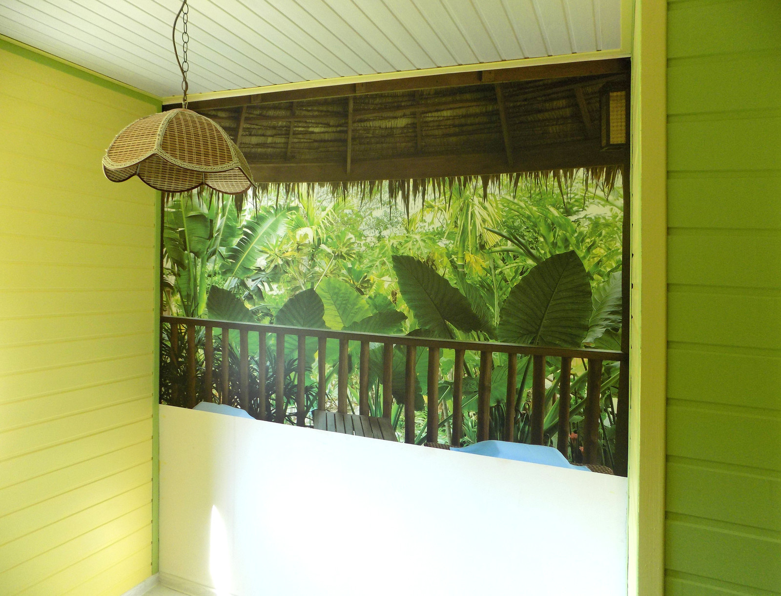 Обложка проекта: Фотообои в спальню коттедже