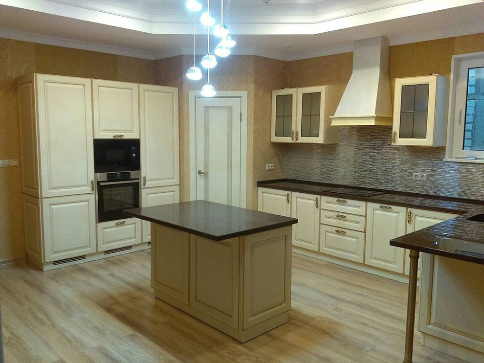 Создание интерьера -проетирование зоны кухни в загородгом доме