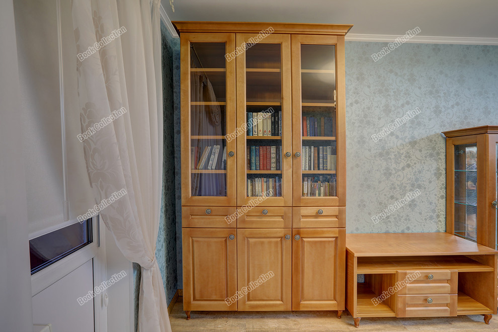 Книжный шкаф с витриной и тумбой из массива