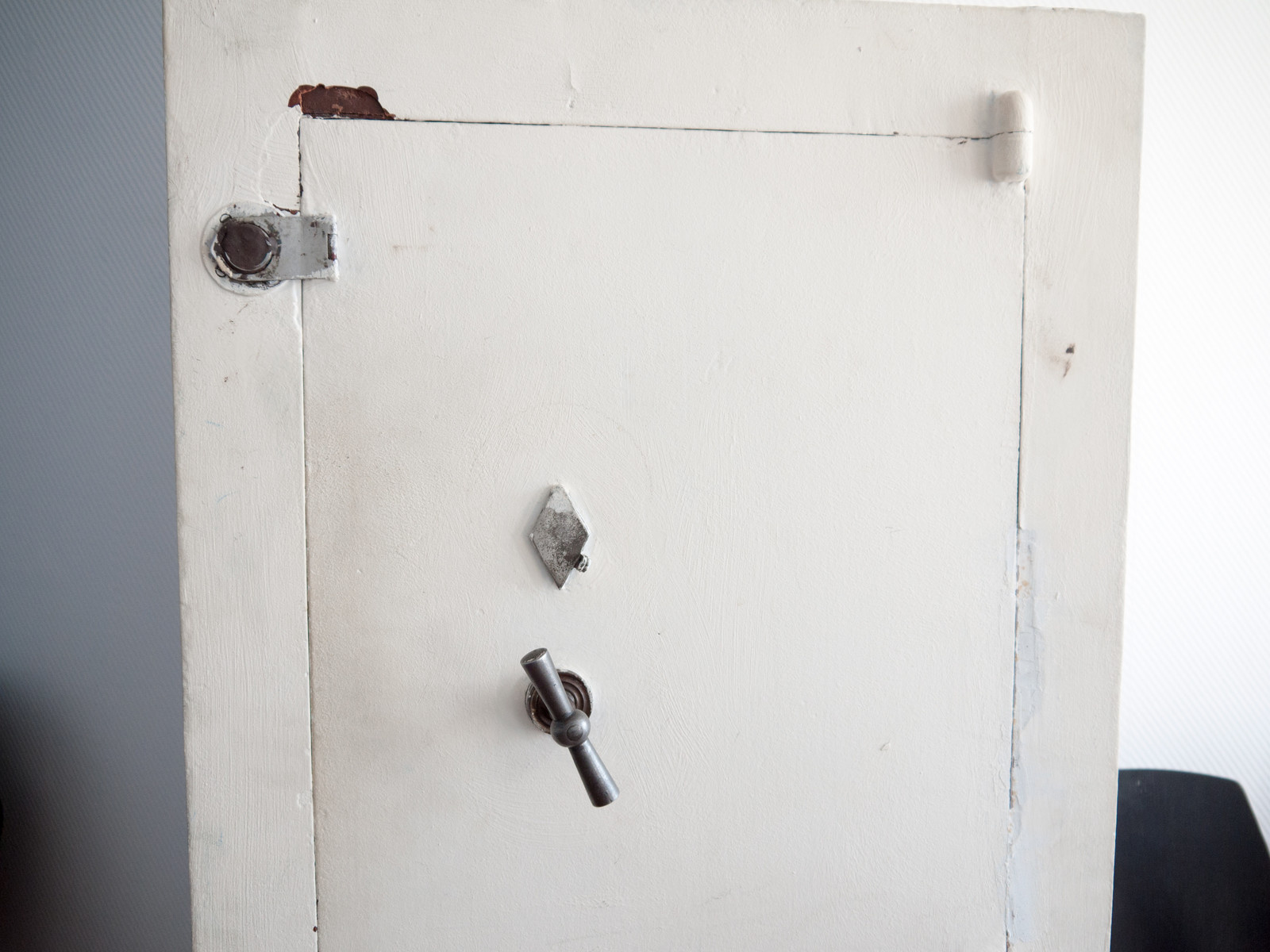 Старый сейф