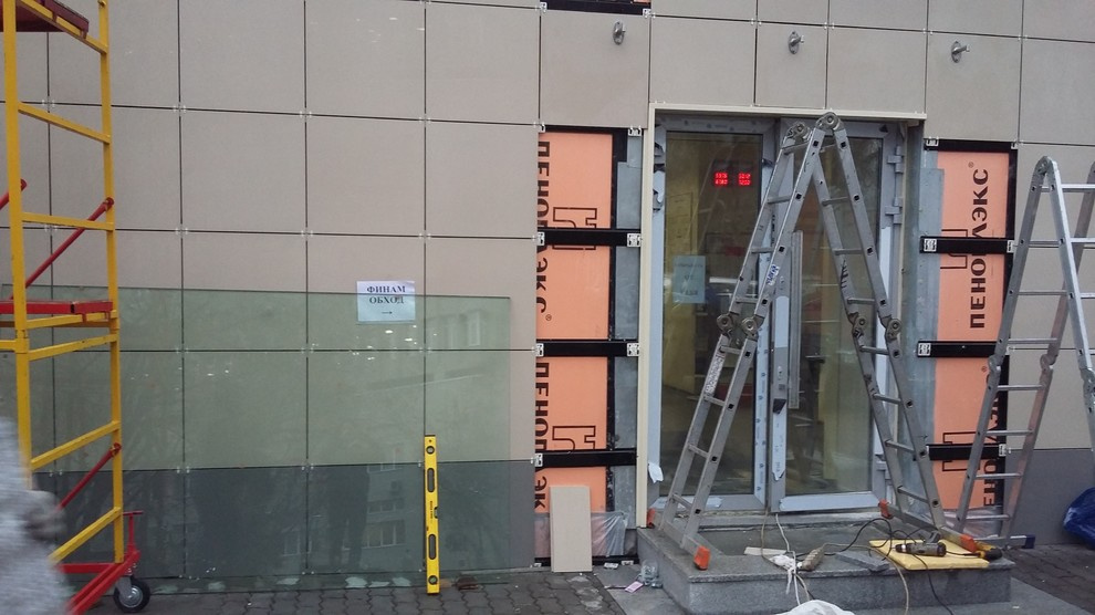 Фасад из керамогранита