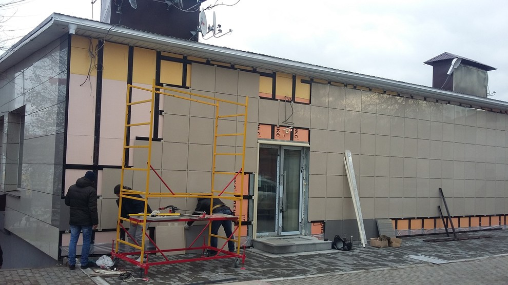 Фасад из керамогранита