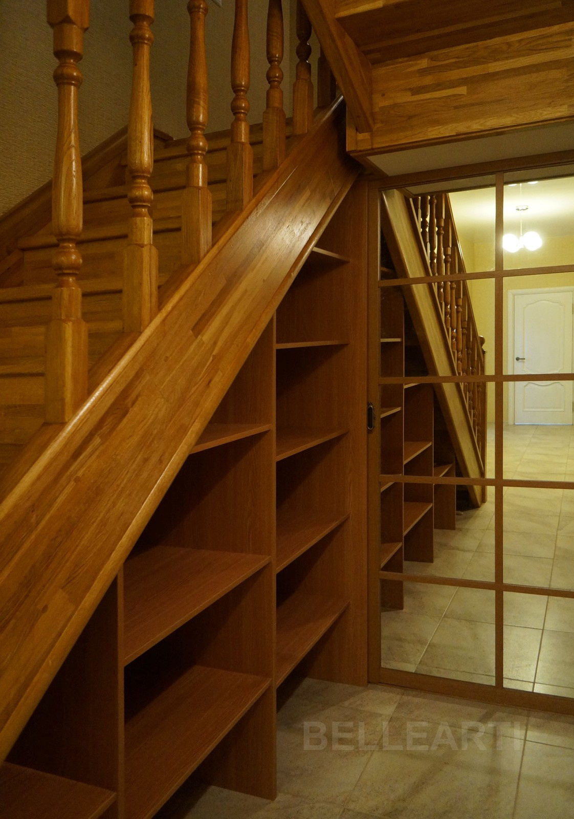 Обложка проекта: Шкаф купе под лестницей