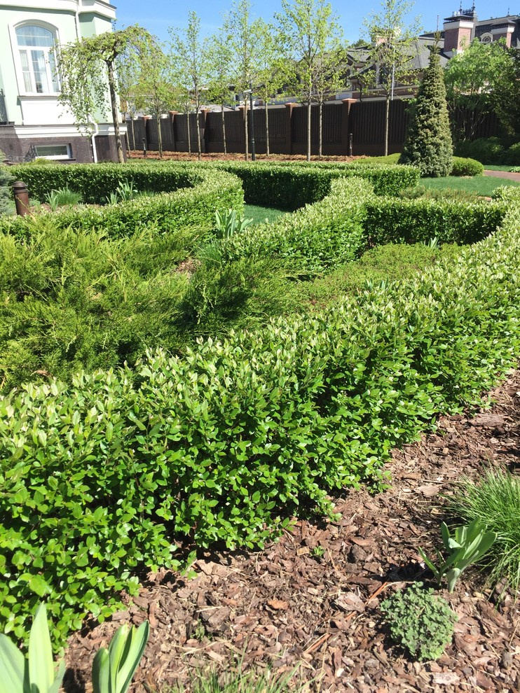 Холодное лето 2017 (сад "Игра в лабиринт")