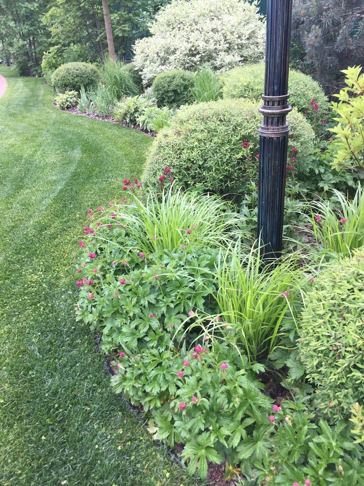 Холодное лето 2017 (сад "Игра в лабиринт")