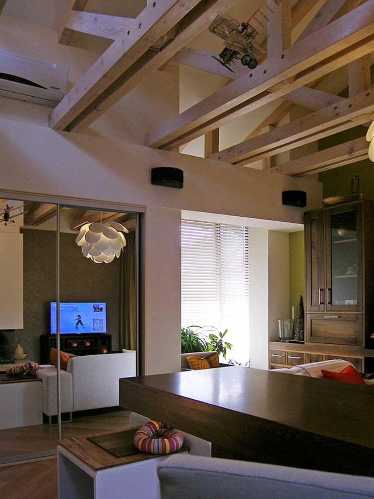 Дом с открытым потолком