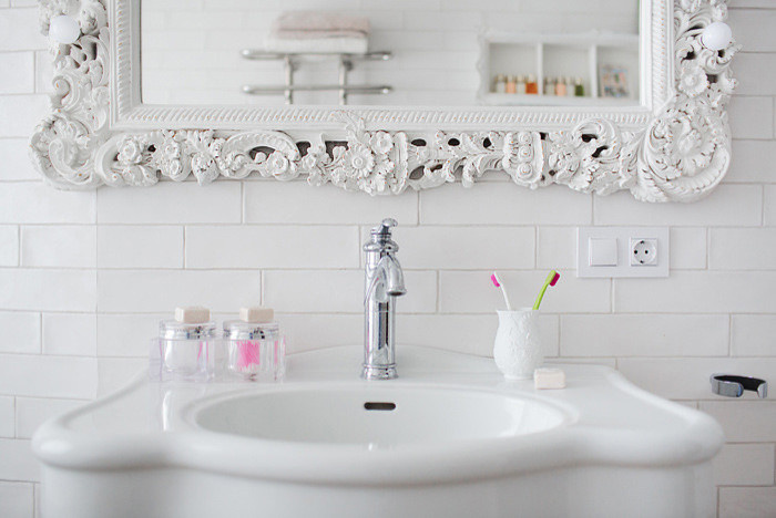 Чердак на Исаакиевской площади или квартира для одной девушки