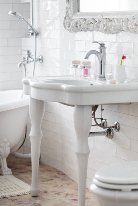 Чердак на Исаакиевской площади или квартира для одной девушки