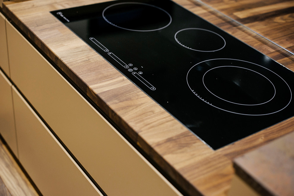 Варочная на острове