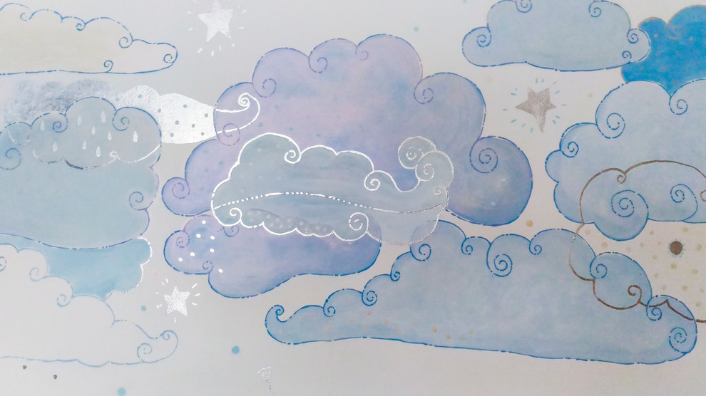 Облака. Роспись акрилом, поталью и перламутром